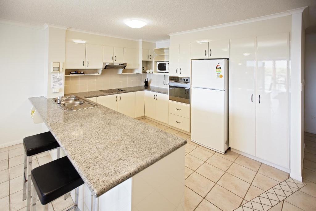 On The River Apartments Maroochydore Room photo