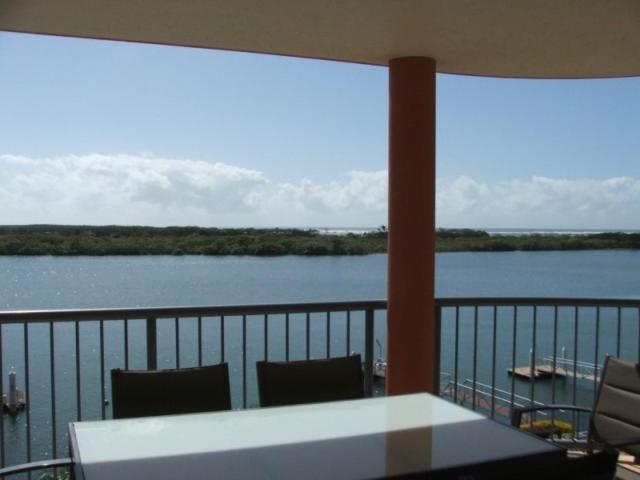 On The River Apartments Maroochydore Exterior photo