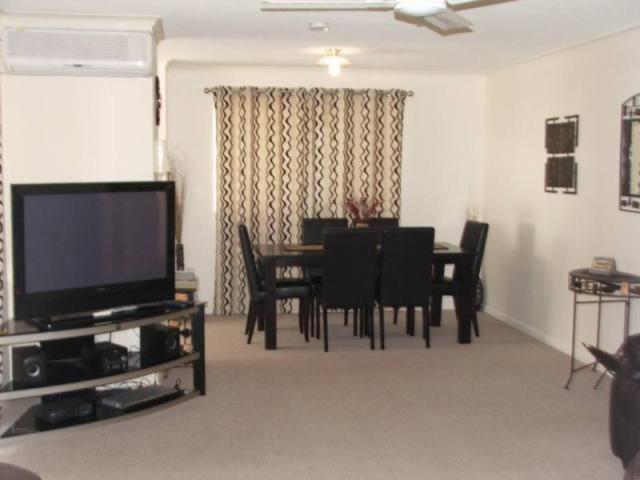 On The River Apartments Maroochydore Exterior photo