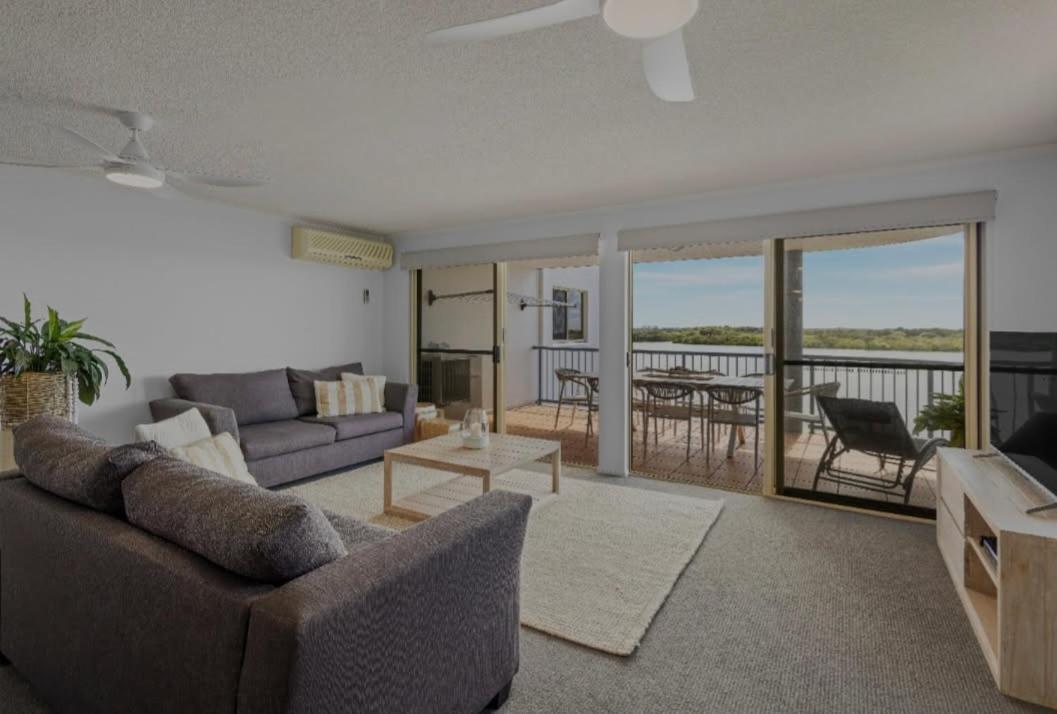 On The River Apartments Maroochydore Exterior photo