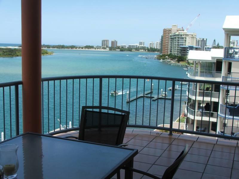 On The River Apartments Maroochydore Exterior photo